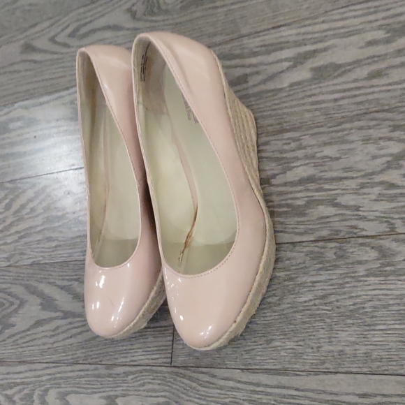 Beautiful shoes by Coach 🌼☘️⭐ - Picture 12 of 12